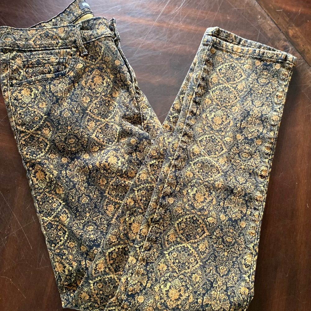 Rare Levi's Patterned Women Jeans